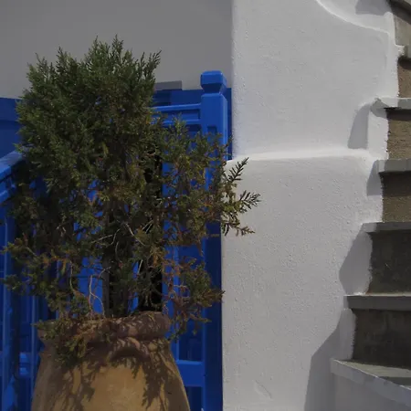 Kymata בית הארחה 3*